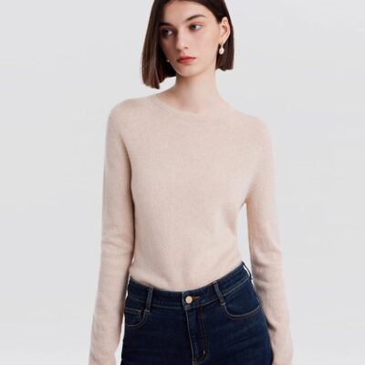 Seamless Cashmere Round Neck Sweater